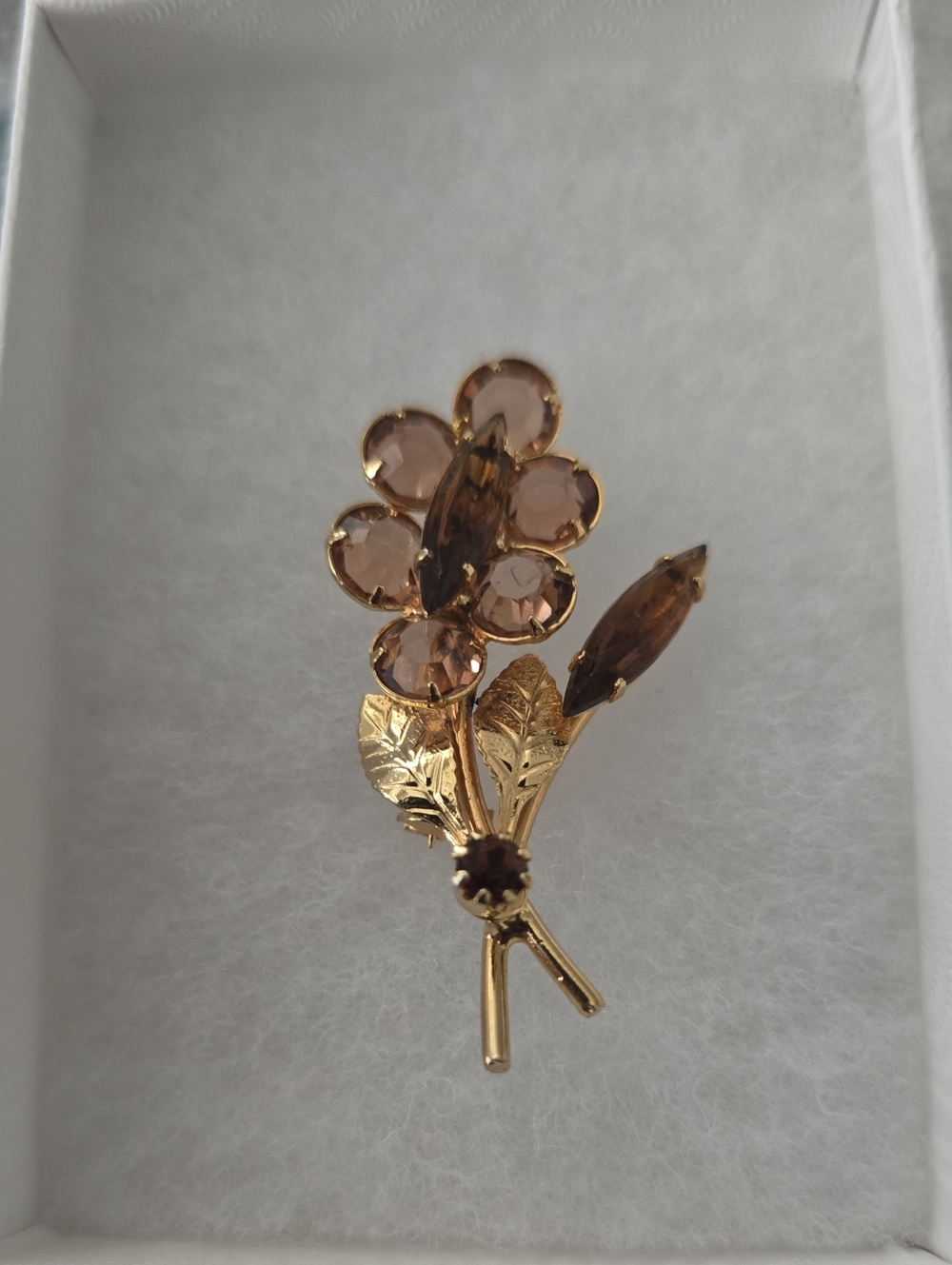 Vintage 1960s Unsigned Smoky Amber Glass Flower Spray Brooch Gold Tone